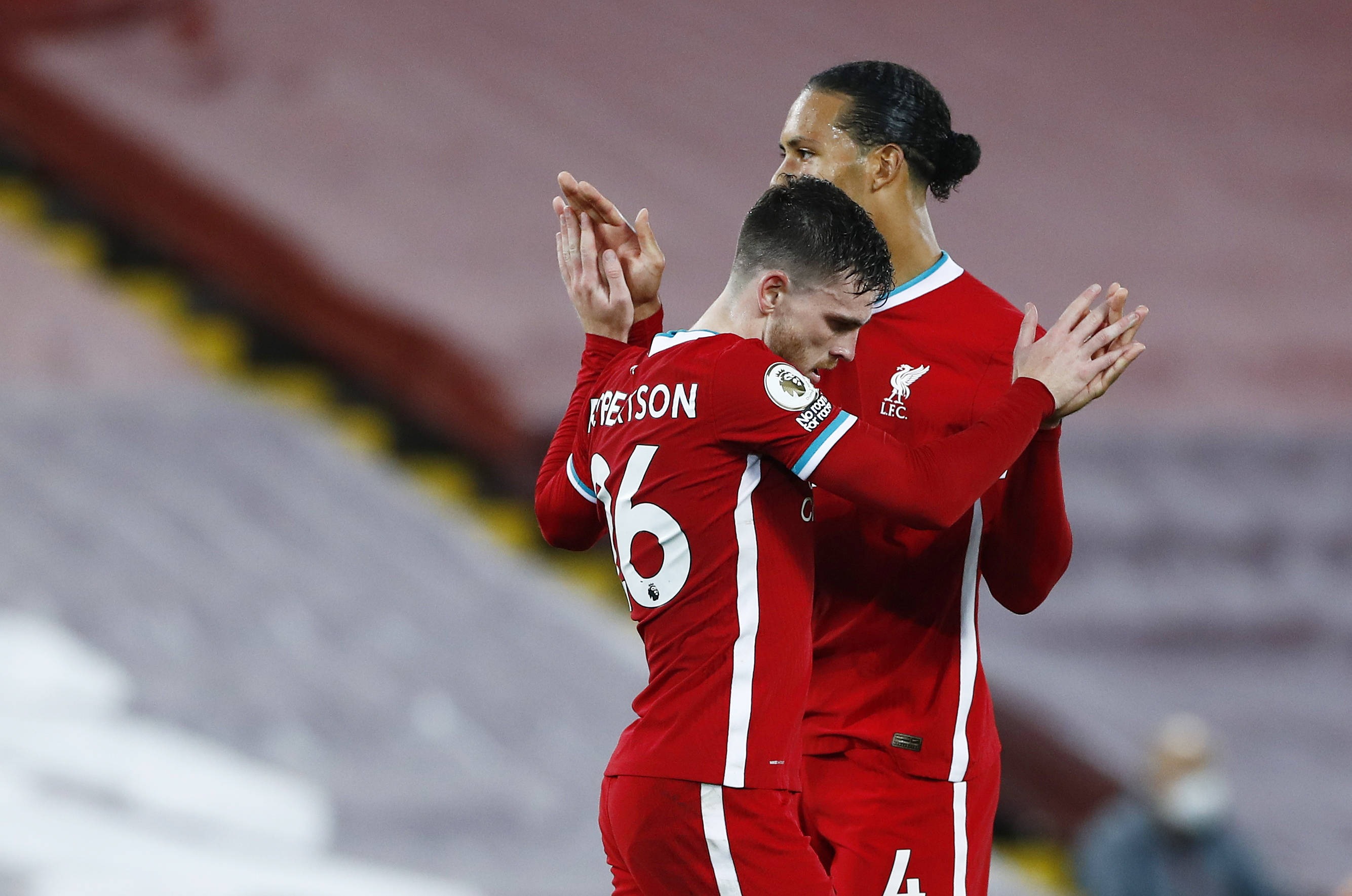 也是对球队 也是对球队